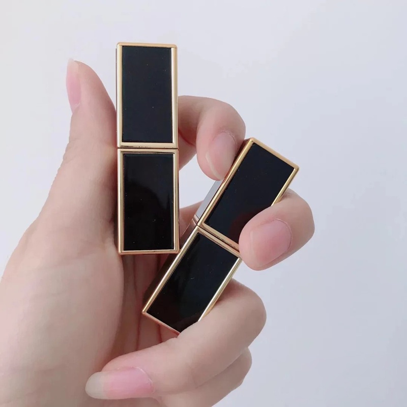 Thỏi Son Môi Màu Đen 1g 03 # # - 09#