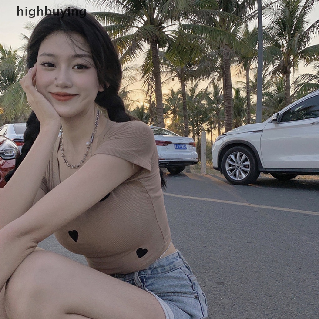 Áo Croptop Dệt Kim Ngắn Tay Cổ Tròn Thêu Họa Tiết Trái Tim Đáng Yêu Cho Nữ