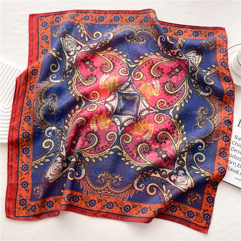 Khăn Choàng Cổ Hình Vuông Bằng Vải Nhung Mỏng In Họa Tiết Động Vật Cá Tính Thời Trang Xuân Hè Mới