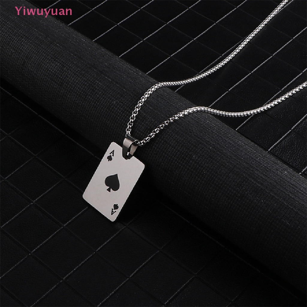 Vòng cổ Thép Titan Mặt Hình Lá Bài Poker Lucky Ace of Spades Màu Đỏ Đen Bạc Mới