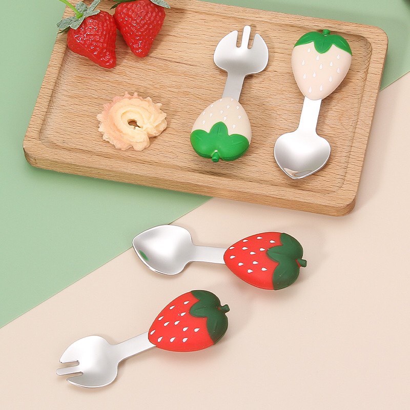 Bộ Thìa Dĩa (Muỗng Nĩa) Bằng Thép Không Gỉ Tay Cầm Silicone An Toàn Cho Bé