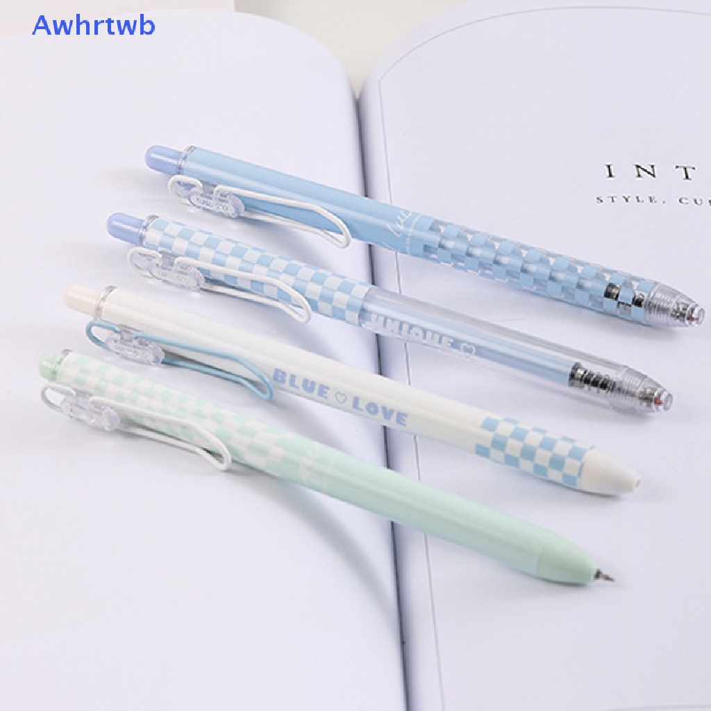 Set 4 Bút Bi Ngòi 0.5mm Họa Tiết Trái Tim Xinh Xắn Mới