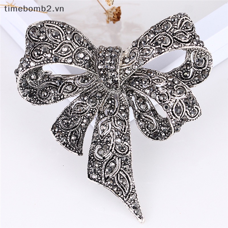 {Timebomb} Ghim Cài Áo Hình Nơ Lớn Đính Đá Pha Lê Dành Cho Nữ