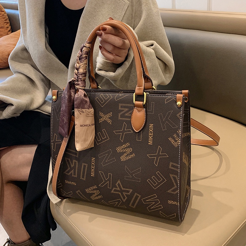 Túi tote Lụa Sức Chứa Lớn In Họa Tiết Đơn Giản Thời Trang Cho Nữ