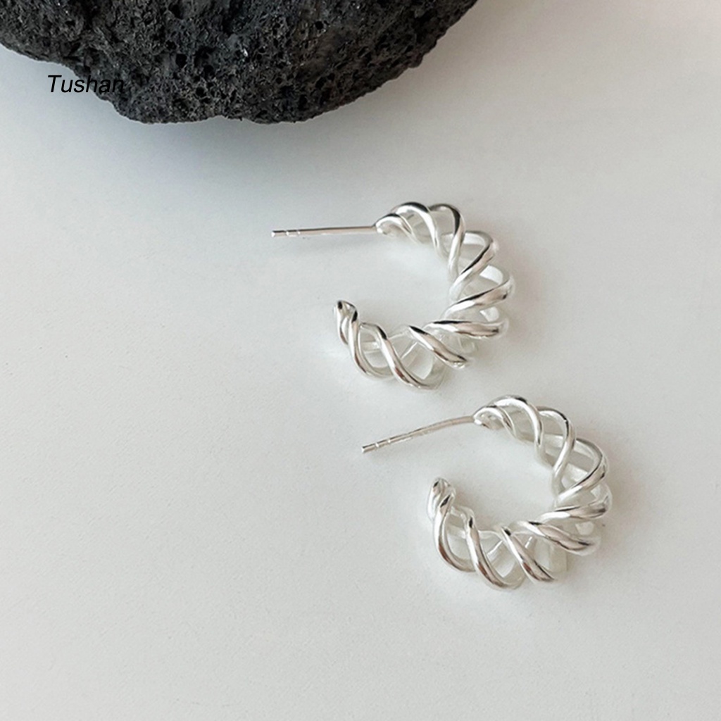 1 Khuyên Tai Vòng Xoắn Chữ C Màu Trơn Chống Rỉ Sét Cá Tính