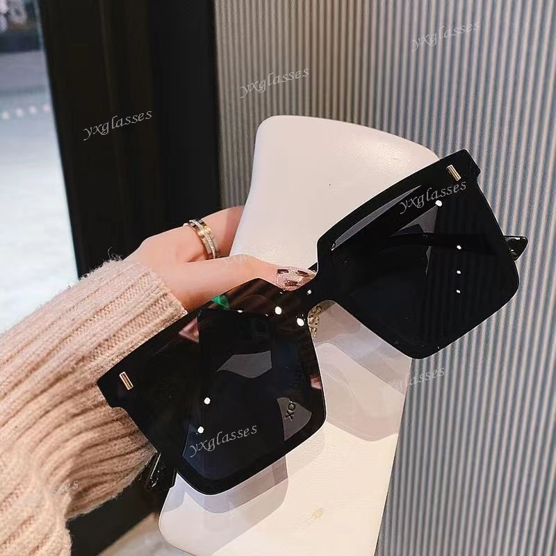 Kính Mát Chống Tia UV Gọng Vuông Lớn Thời Trang Cho Nam Và Nữ