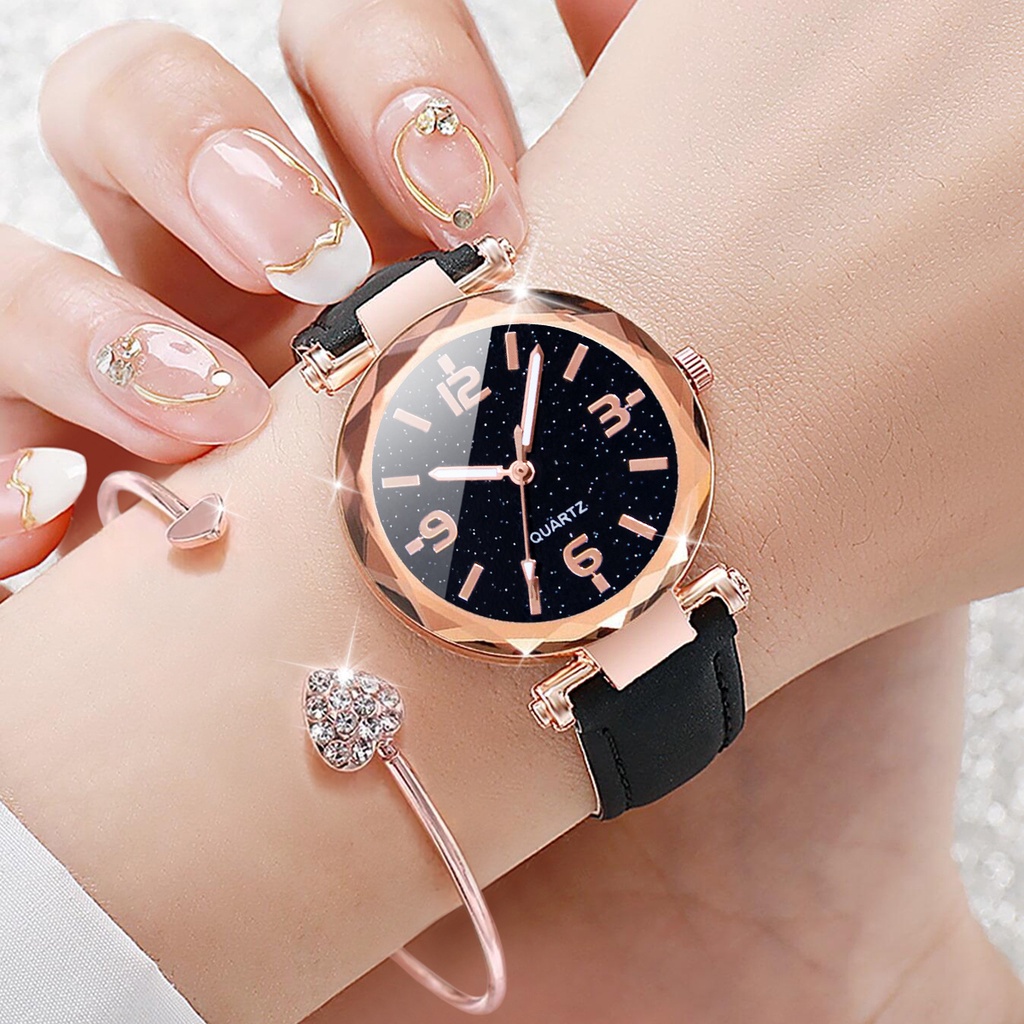 Đồng Hồ Nữ Dây Da Mặt Trái Tim Thời Trang