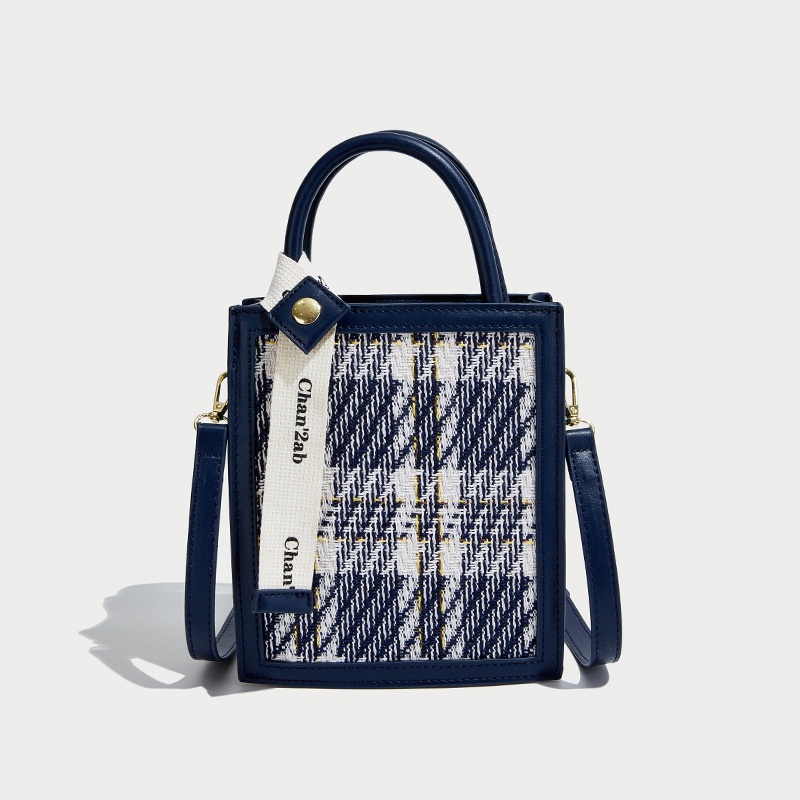 Túi Đeo Chéo Vai Họa Tiết Kẻ Sọc Thời Trang Sành Điệu Cho Nữ