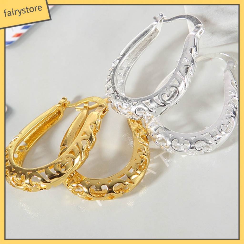 1 Đôi Bông Tai Hình Tròn Thiết Kế Đục Lỗ Thời Trang Dành Cho Nữ