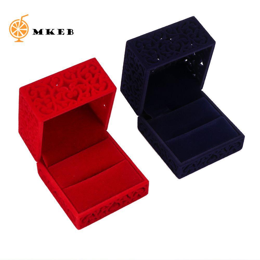 Hộp nhẫn nhung phong cách Trung Hoa 6.5 * 6.5 * 4.7cm