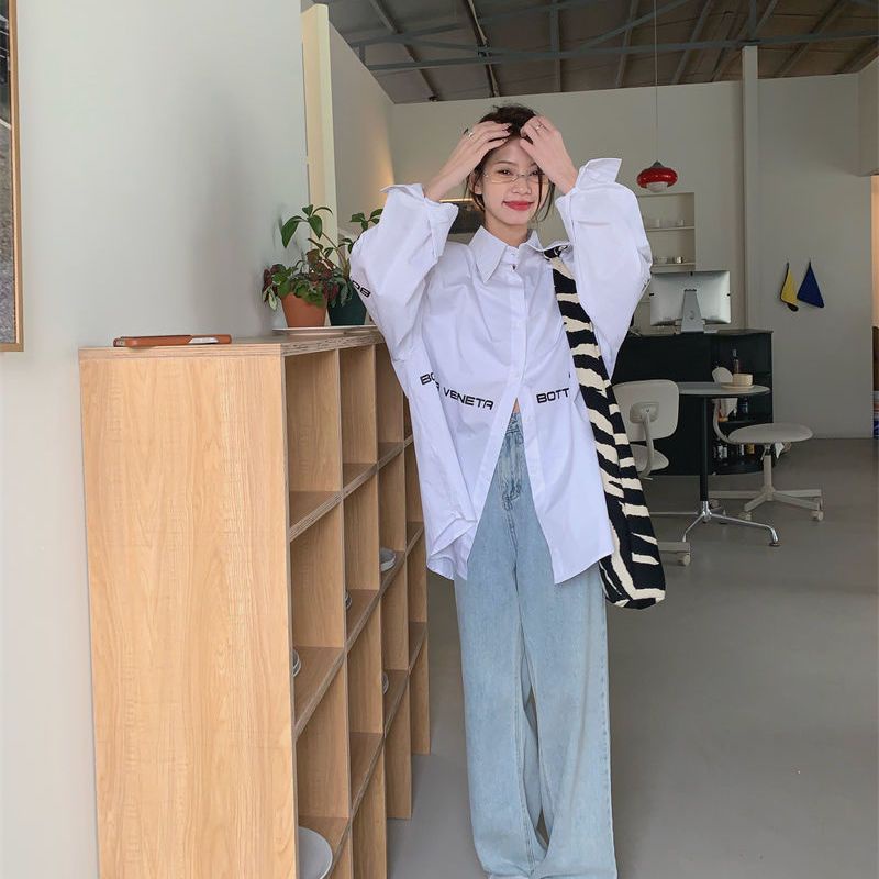 Áo Sơ Mi Trắng In Chữ Thời Trang Hàn Quốc Mới Cho Nữ