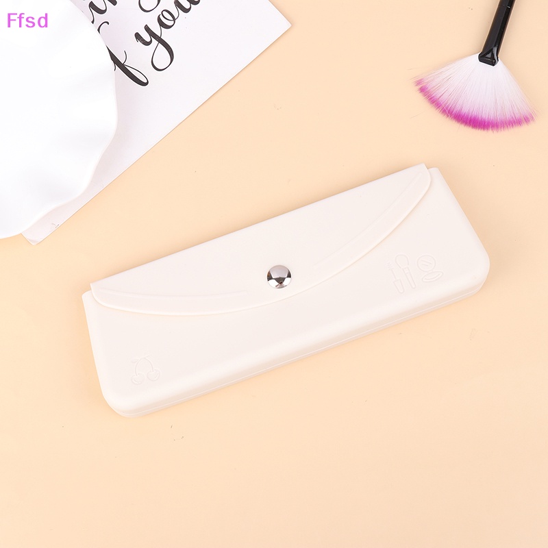 Hộp Đựng Cọ Trang Điểm / Bút Kẻ Viền Môi / Cọ Trang Điểm Bằng Silicone Khóa Nam Châm Chống Thấm Nước Du Lịch Tiện Lợi