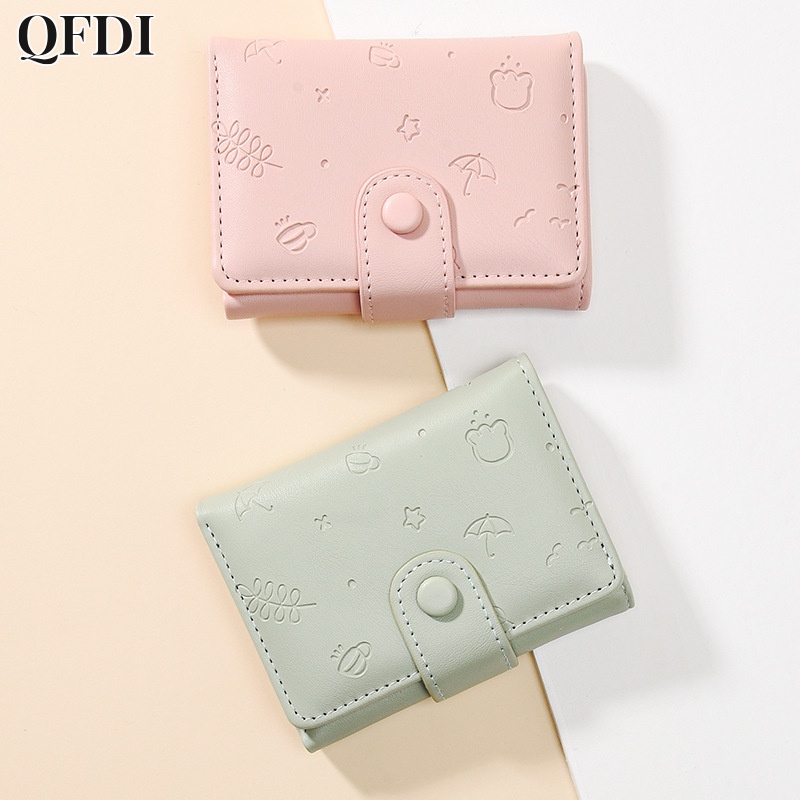 QFDI Ví Gấp Ba Khúc Nhỏ Dáng Ngắn Bằng Da PU Màu Trơn Họa Tiết Hoạt Hình Dễ Thương Đa Năng Dành Cho Bạn Nữ