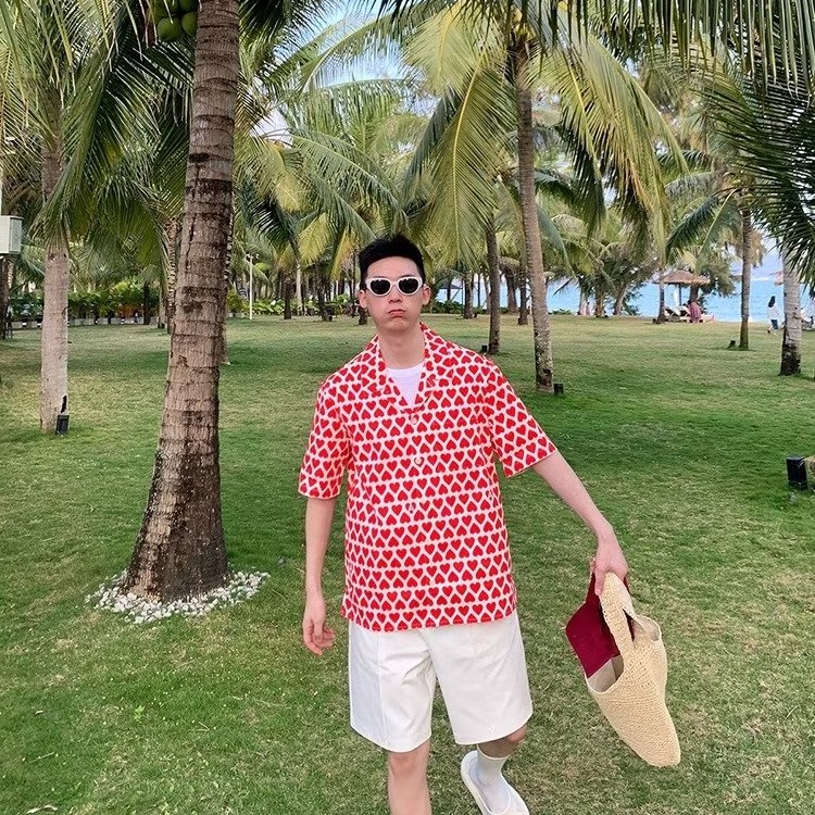 Áo Sơ Mi Tay Ngắn Dáng Rộng In Họa Tiết Trái Tim Phong Cách Pháp Cổ Điển Thời Trang Xuân Hè Kiểu Mới Cho Nam