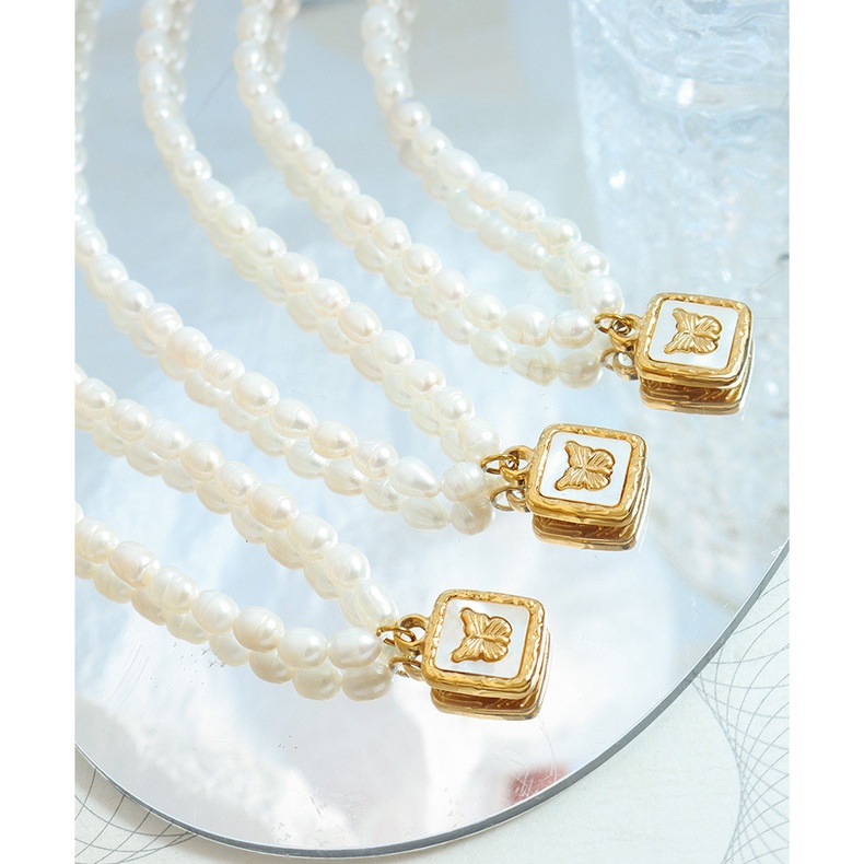 Vòng cổ Bằng Thép Titan Mạ Vàng Mặt Bướm / Cá / Ngọc Trai Không Màu Thanh Lịch Thời Trang Pháp