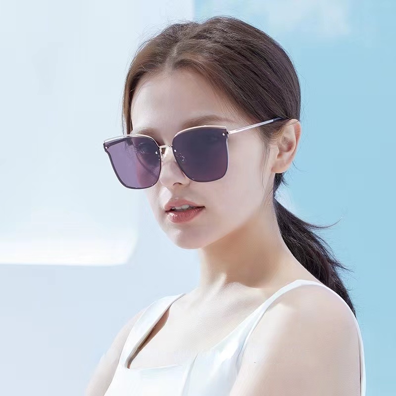 (KIQI-FASHION) COD Kính Mát Gọng Vuông Kim Loại Chống Tia UV Thời Trang Cho Nam Nữ