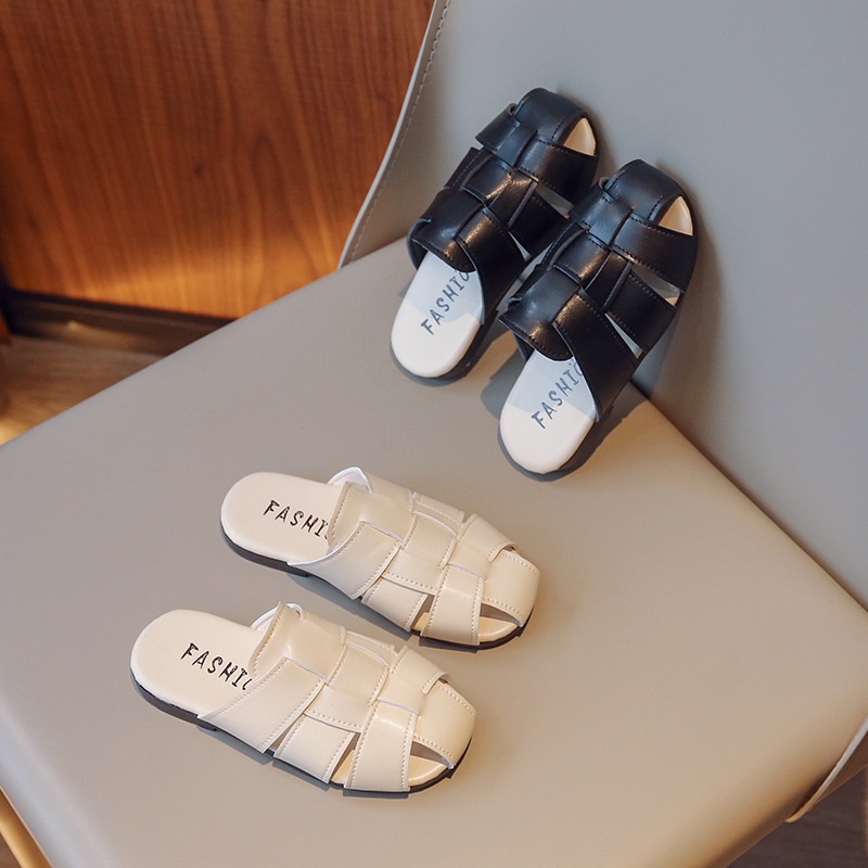 Dép Đi Biển Đế Phẳng Chống Trượt Mềm Mại Màu Đen / Be Thời Trang Mùa Hè Cho Bé Gái