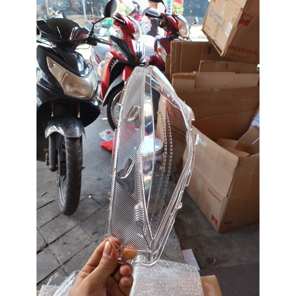 KÍNH XI NHAN VISION 2020 / 2021 / 2022 / 2023 / 2024 HONDA - TRÁI HAY PHẢI ĐƯỢC TÍNH THEO NGỒI TRÊN XE