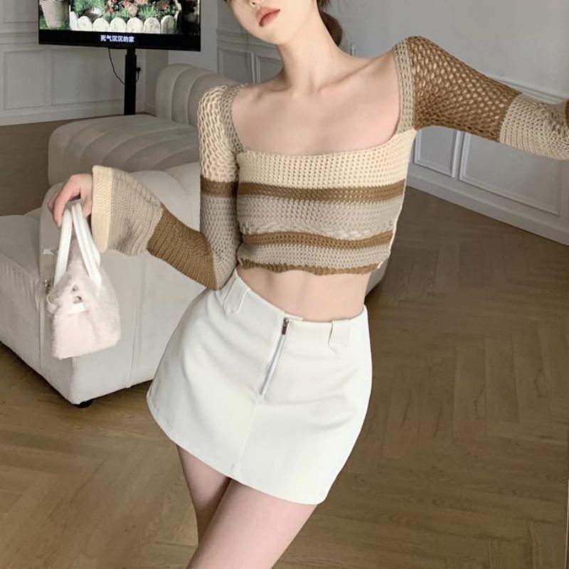 IELGY  Áo sweater Dệt Kim Tay Loe Ngắn Cổ Vuông Họa Tiết Kẻ Sọc Cho Nữ