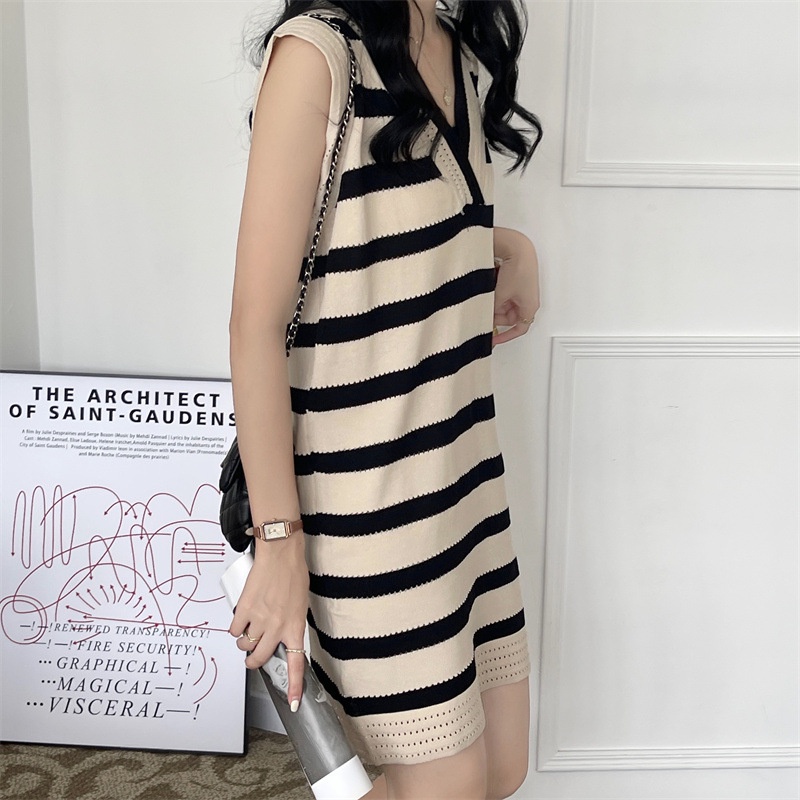 IELGY   Đầm Dệt Kim Sát Nách Kẻ Sọc Ngang Phong Cách retro hong kong Cho Nữ