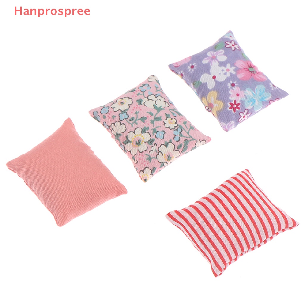 Set 2 Gối Mini Tỉ Lệ 1 / 12 Trang Trí Nhà Búp Bê