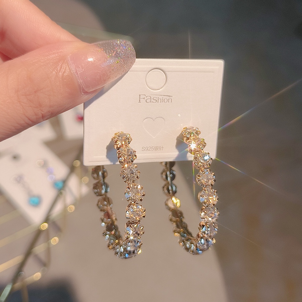 Bông Tai Thời Trang Âu Mỹ Sang Trọng