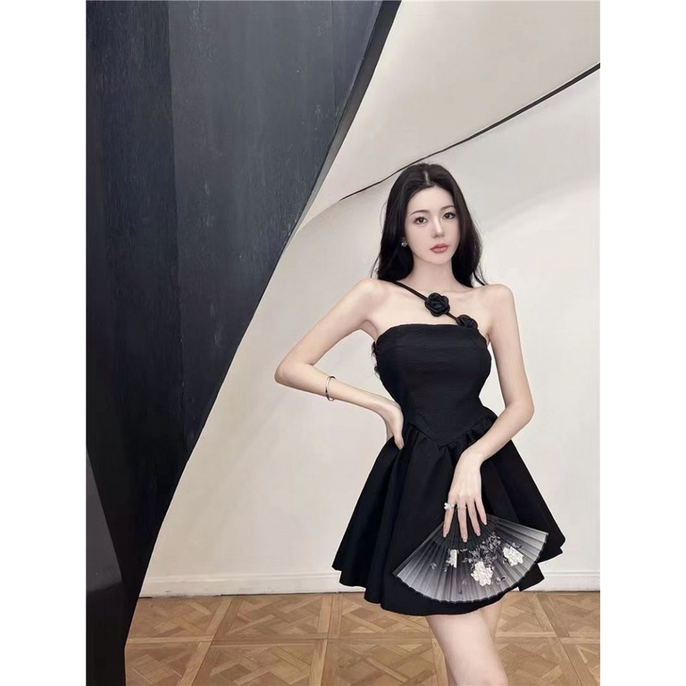 Set đồ nữ sang chảnh váy xinh đầm trễ vai  váy body váy đen đầm dự tiệc Đầm Đen Hai Dây Dáng Suông Nhấn Eo Cao Tôn Dáng Thời Trang Phong Cách Mới 2023