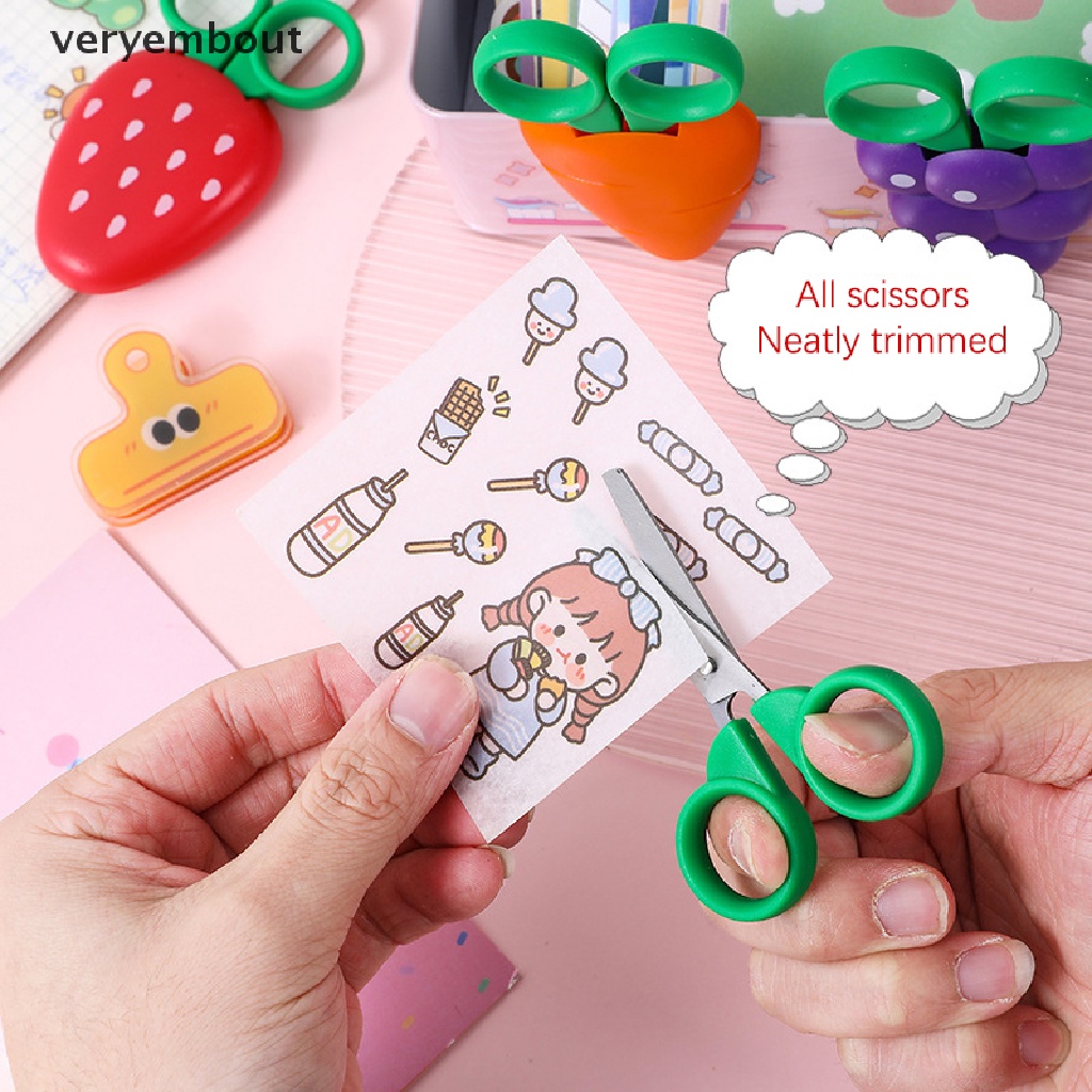 Kéo Cắt Trái Cây Từ Tính Bằng Giấy An Toàn Họa Tiết Trái Dâu Hoạt Hình Dễ Thương Cho Học Sinh