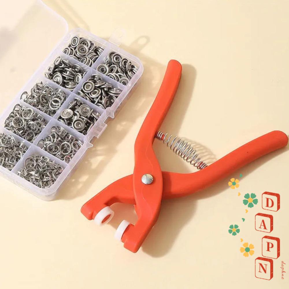 Nút Kim Loại DAPHS Dùng Trong May Vá