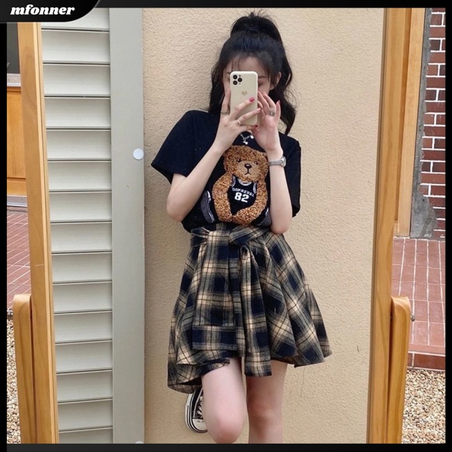 Set 2 Món Áo Thun Cổ Thuyền Ngắn Tay In Hình Gấu + Chân Váy Caro Thời Trang Cho Nữ