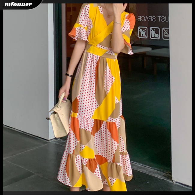 Đầm Voan Dáng Dài Họa Tiết Chấm Bi Thiết Kế Tay Loe Chiết Eo Nữ Tính