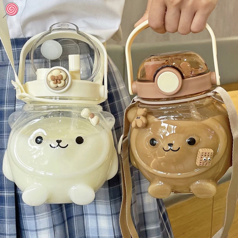 Bình nước dễ thương 1000ml hình gấu cute kèm dây đeo có ống hút chất liệu nhựa cao cấp an toàn HSU