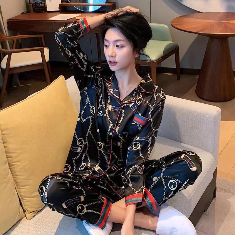 Mùa xuân và mùa thu bộ đồ ngủ bằng lụa băng mỏng của phụ nữ dài tay kích thước lớn mùa hè phù hợp với áo len cardigan