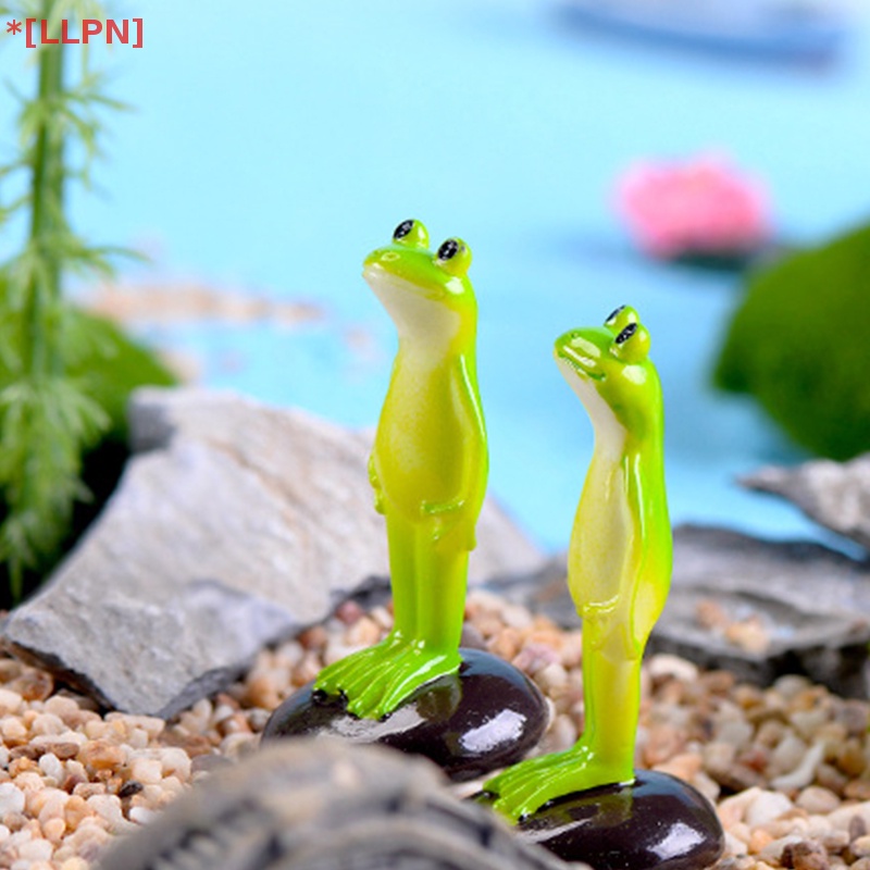 Mô Hình Chú Ếch Đứng Mini Dễ Thương Dùng Trang Trí Sân Vườn