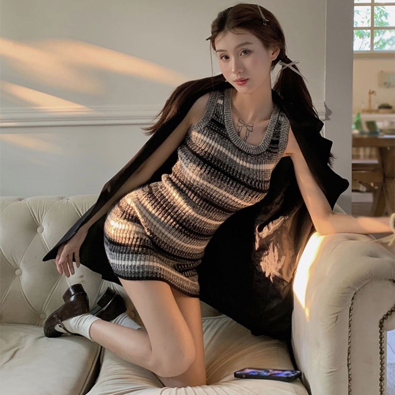 Đầm Dệt Kim Sát Nách Kẻ Sọc Màu Gradient Phong Cách Hàn Quốc Cho Nữ