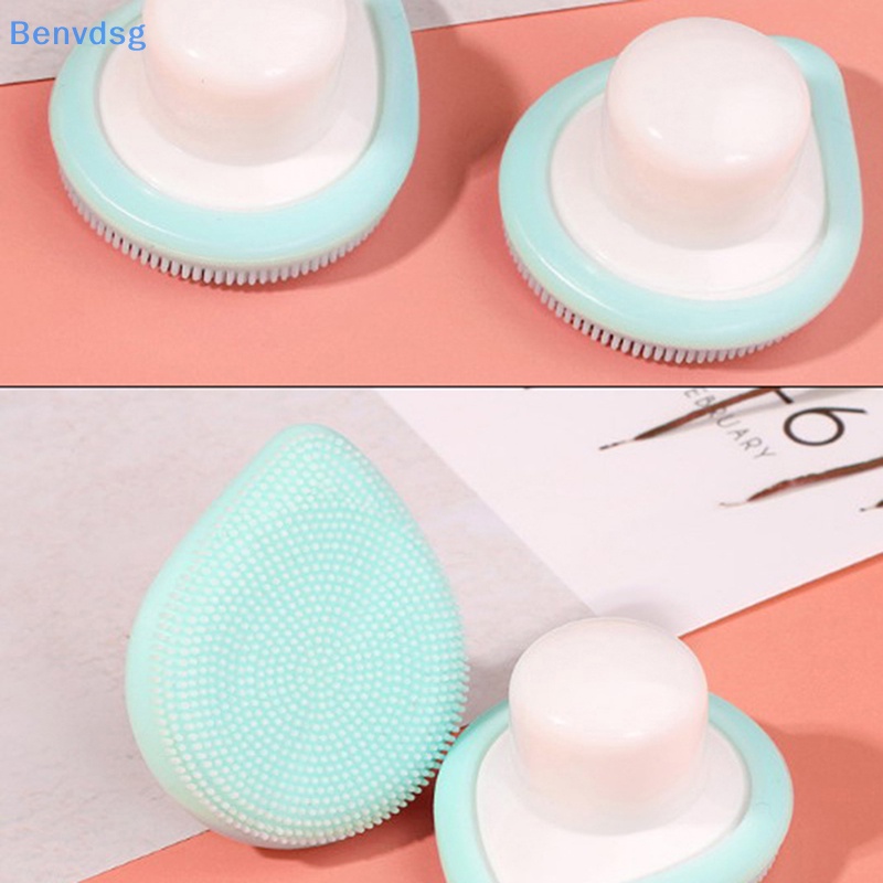 Bàn Chải Silicone Rửa Mặt Thủ Công Hình Trái Tim Có Tay Cầm