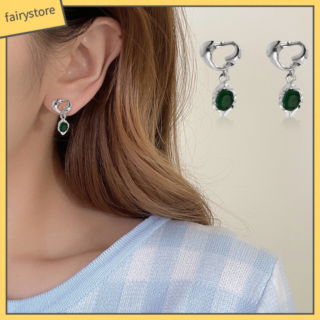 1 Đôi Bông Tai Hình Trái Tim Đính Đá Pha Lê Xanh Lá Phong Cách Retro