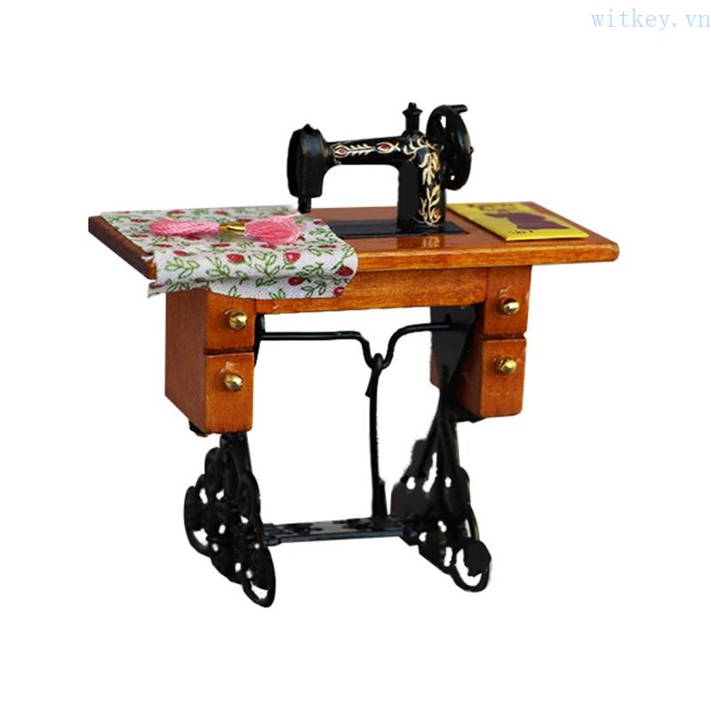 Mô Hình Máy May Cổ Điển Kèm Vải Trang Trí Nhà Búp Bê Sáng Tạo
