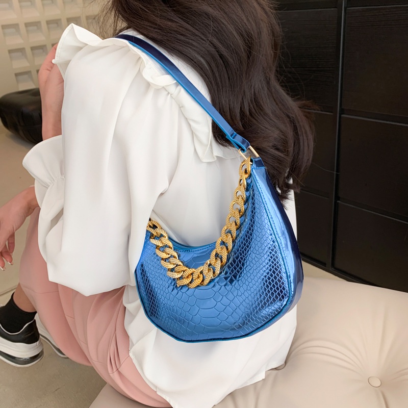 Túi Đeo JASMIN NOIR Chéo Vai Họa Tiết Da Rắn Phối Dây Xích Đơn Giản Sành Điệu Và Hình Bán Nguyệt Nhỏ Nhắn Dành Cho Bạn Nữ