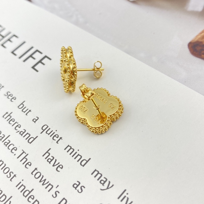 Bông Tai Mạ Vàng 18K Hình Cỏ Ba Lá Sang Trọng Cho Nữ