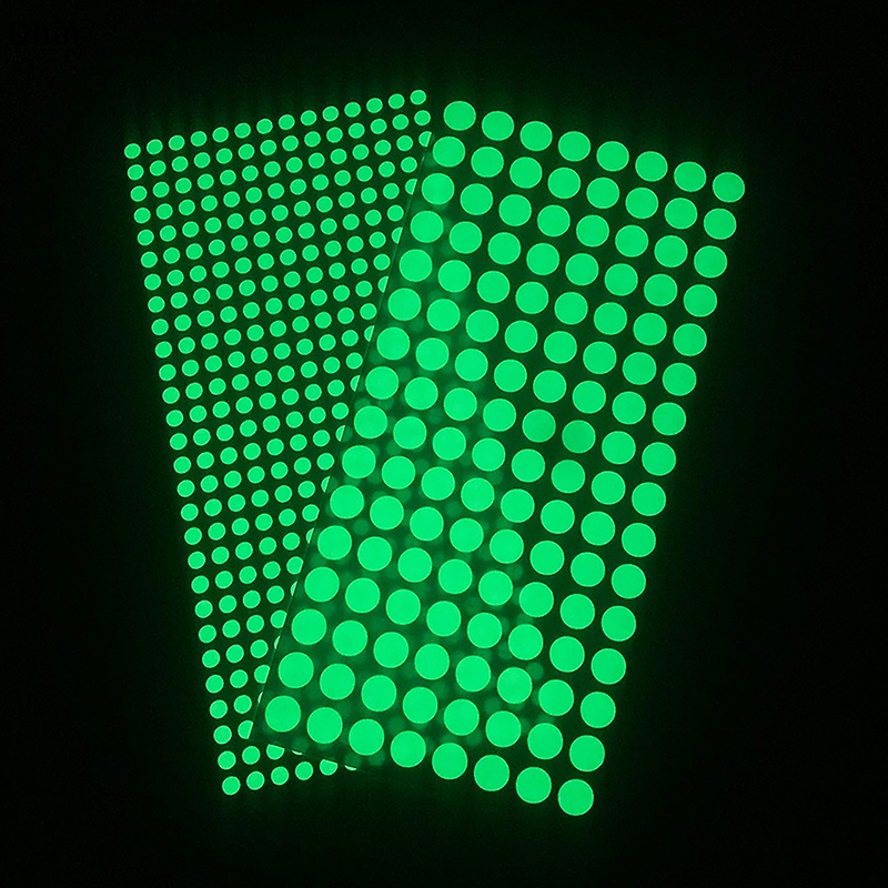 Miếng Dán Trang Trí Tường Hình Ngôi Sao Dạ Quang Độc Đáo