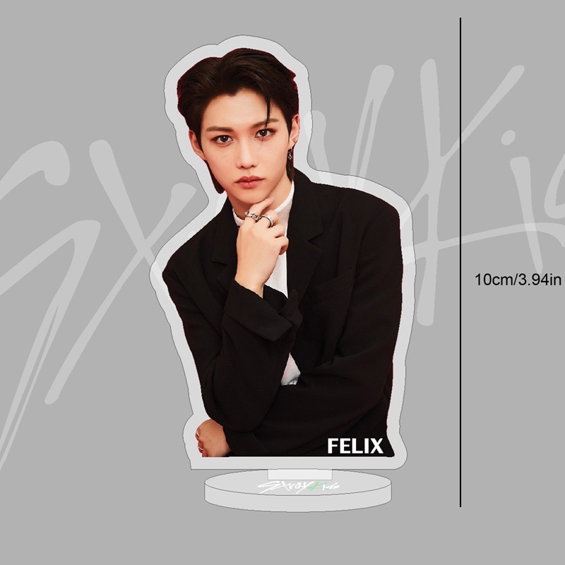 Mô Hình Thần Tượng Đứng Trong Suốt Kpop 2023 Bằng Acrylic Để Bàn Trang Trí