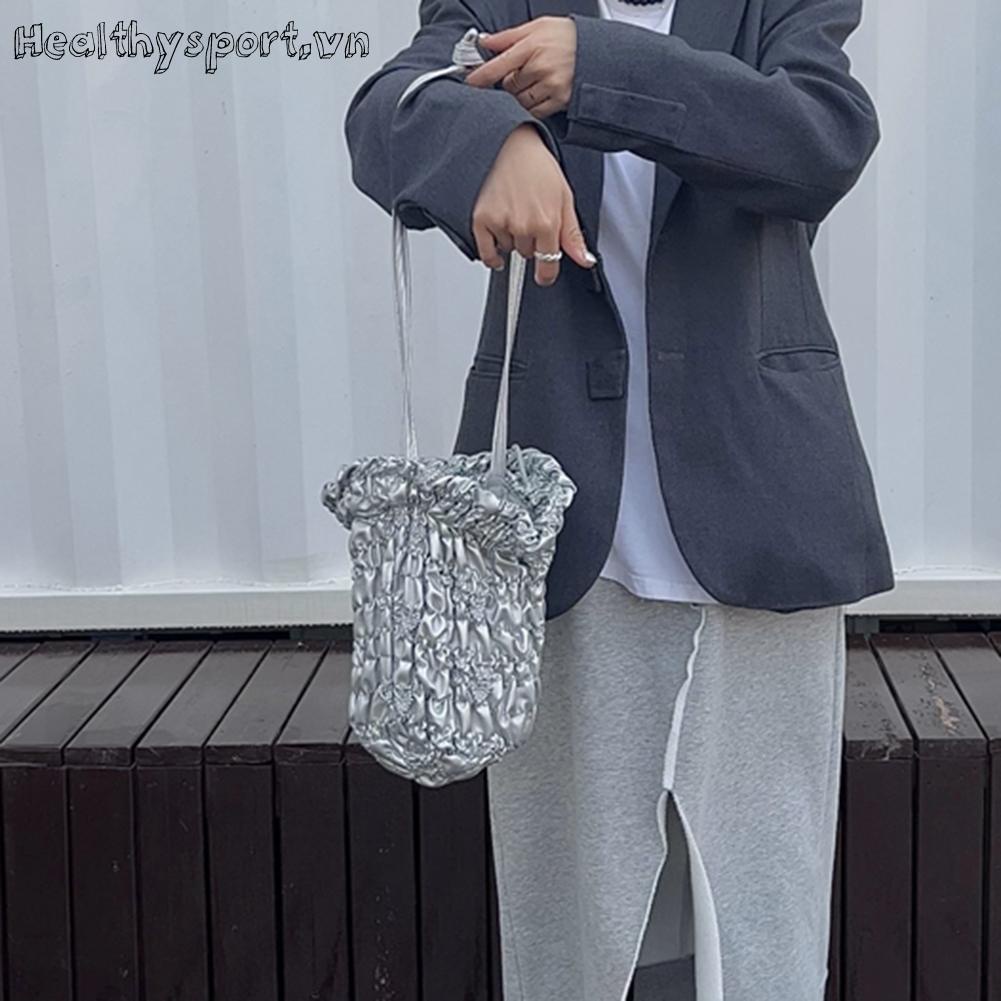 Túi Đeo Chéo Rút Dây Màu Bạc Thời Trang Cho Nữ