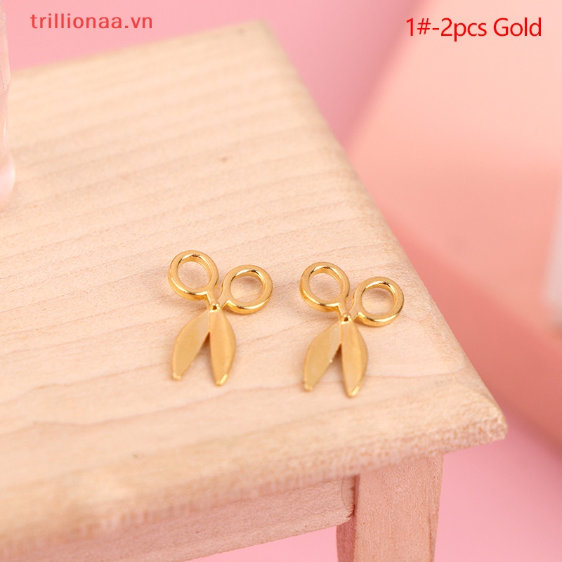 Set 2 Kéo Kim Loại Mini Tỉ Lệ 1: 12 Dùng Để Trang Trí Nhà Búp Bê