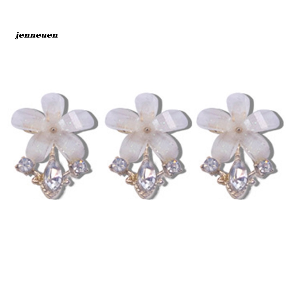 Bộ 3 Phụ Kiện Trang Trí Móng Tay Hình Bướm 3D Bằng Hợp Kim