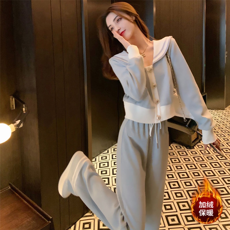 Bộ Đồ Thời Trang Thu Đông 2023 Gồm Áo Nỉ Và Quần Ống Rộng Lót Lông Cừu Phong Cách Mới Cho Nữ