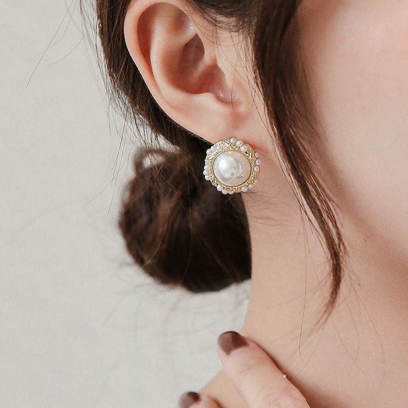 Khuyên Tai Tròn Đính Ngọc Trai Phong Cách Hong Kong Thời Trang Cao Cấp