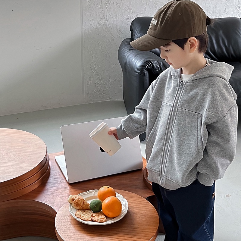 Trẻ em nhật bản và hàn quốc có mũ trùm đầu áo khoác cotton thêu chữ màu rắn