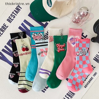 Thi vớ nữ mùa xuân và mùa thu mỹ retro cá tính giữa ống vớ nghệ thuật đại học gió vớ thể thao vớ bông vn