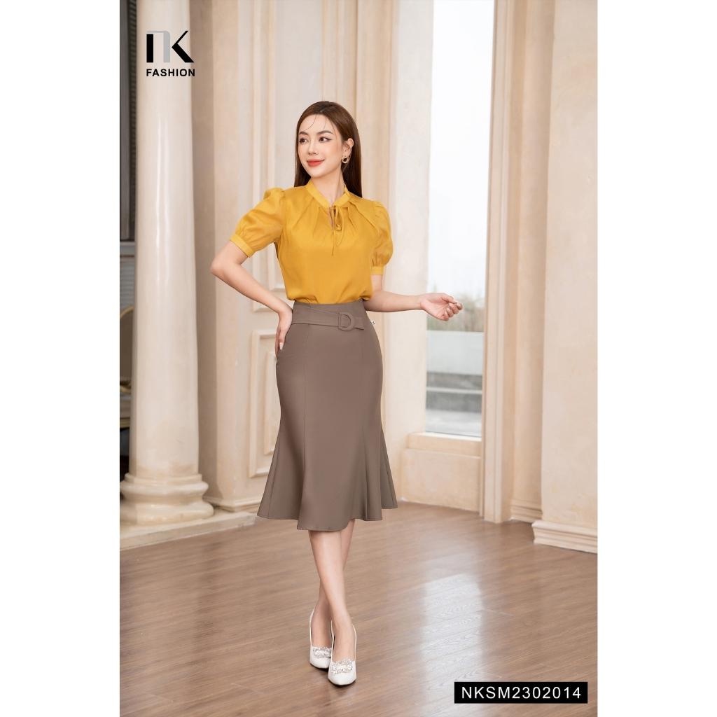 Áo Sơ Mi Tơ Ngắn Tay UK FASHION Thiết Kế Cổ Xếp Điệu Đà Chất Vải Nhập Hàn Không Nhăn Xù NKSM2302014